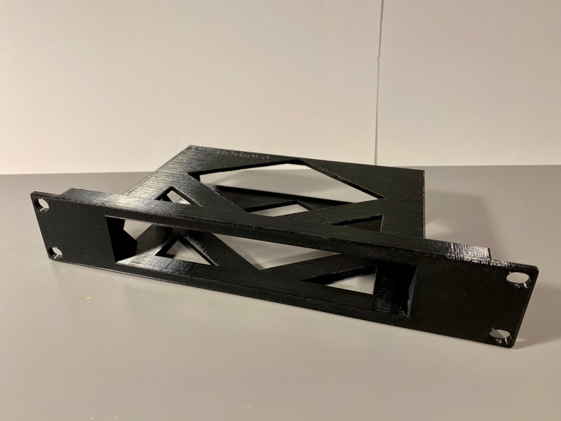 NETGEAR GS108 Switch 10in Half Rack 1U Mount image 1